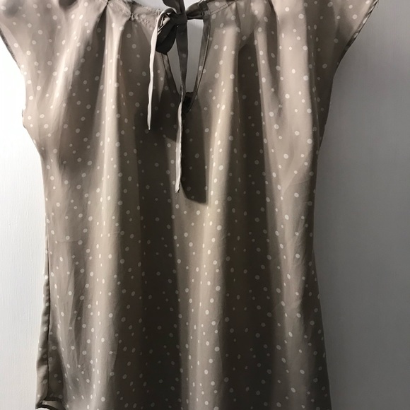 LC Cap Sleeve Top - Picture 3 of 4